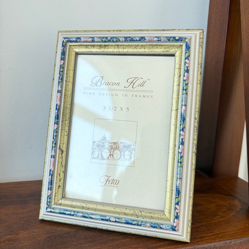 Fetco Beacon Hill Vintage Floral Gold Tone 3.5 x 5 Picture Frame Blue Pink